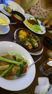 �������