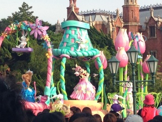 �f�B�Y�j�[